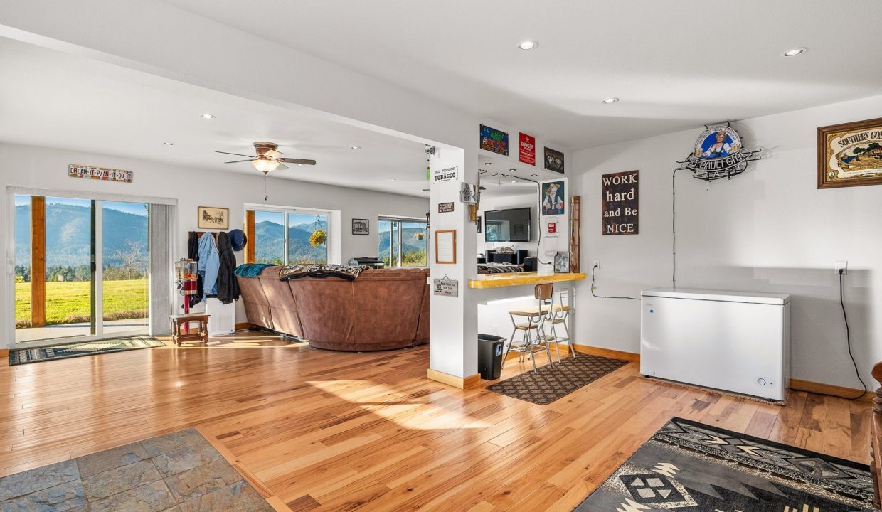 375 Crickett Ln (24)