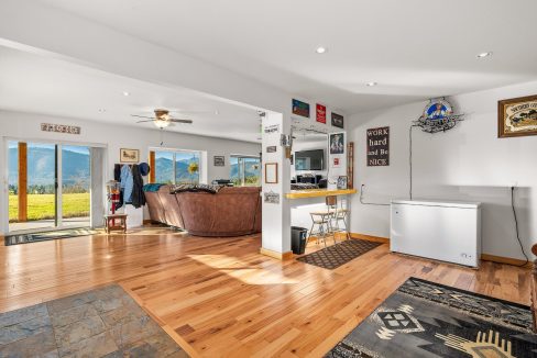 375 Crickett Ln (24)