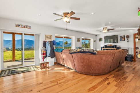 375 Crickett Ln (26)