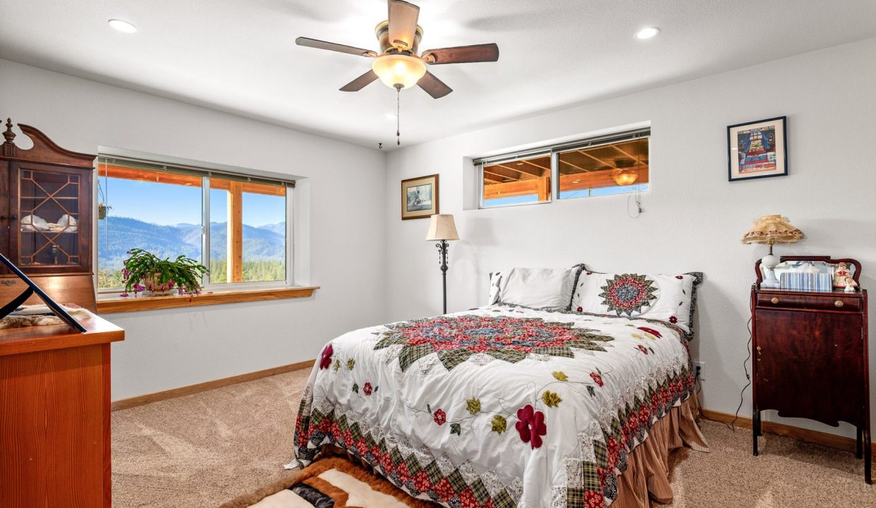 375 Crickett Ln (28)