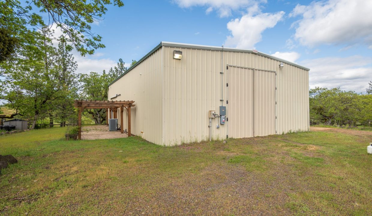 3850 E Antelope Rd (39)