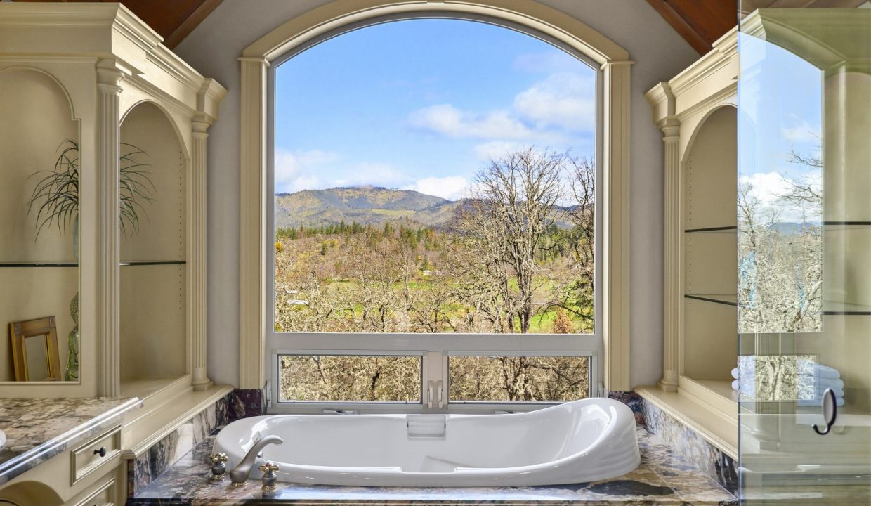 3998LittleApplegate33