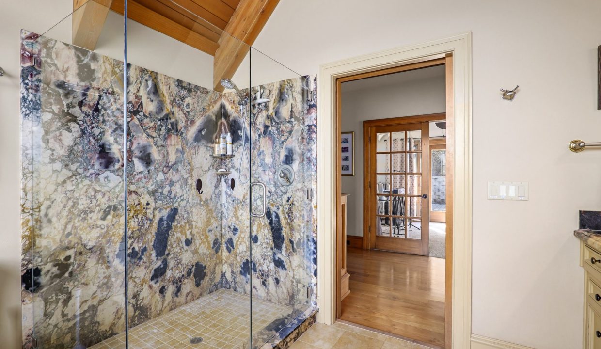 3998LittleApplegate35