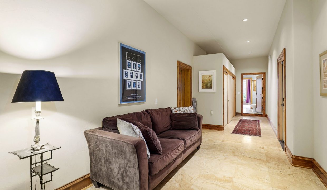 3998LittleApplegate51