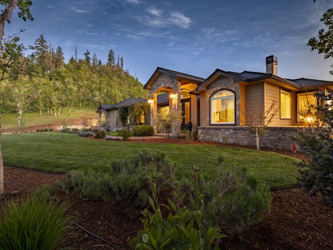 01 | Martin Outdoor Property Group