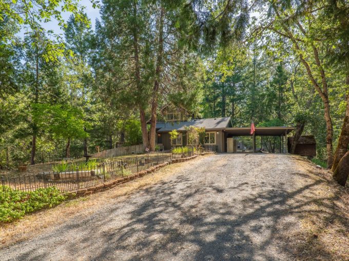 01 | Martin Outdoor Property Group