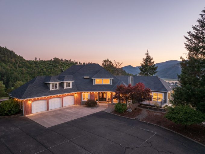 01 7 | Martin Outdoor Property Group