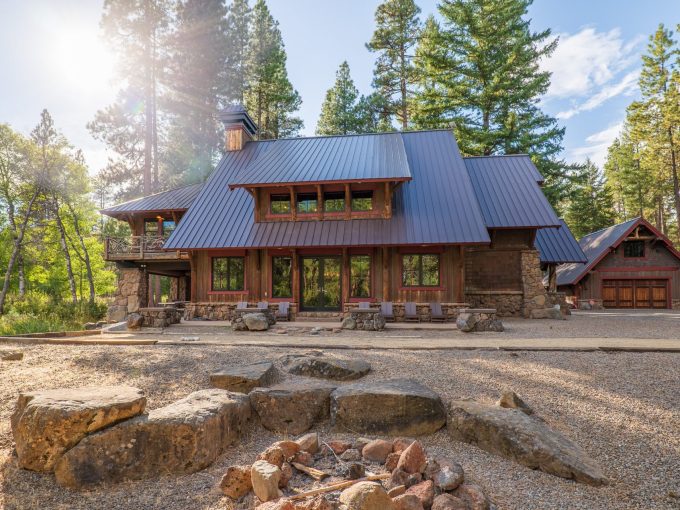 01 | Martin Outdoor Property Group